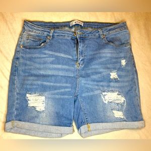 Women’s Plus size Jean shorts